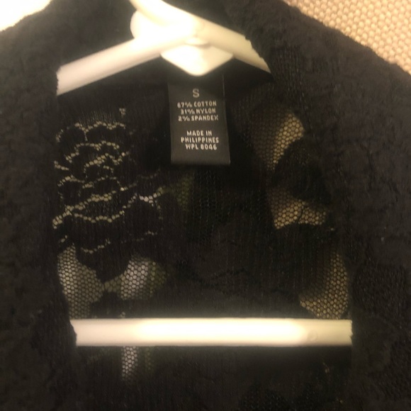 Black lace jacket - Picture 2 of 2